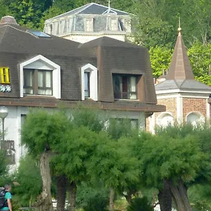 Hotel Ezeiza, San Sebastián